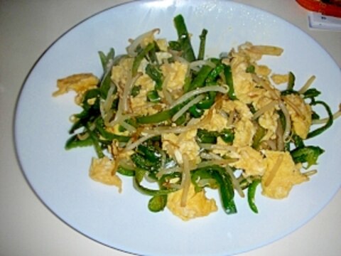 節約レシピ!もやし・ピーマンの卵炒め